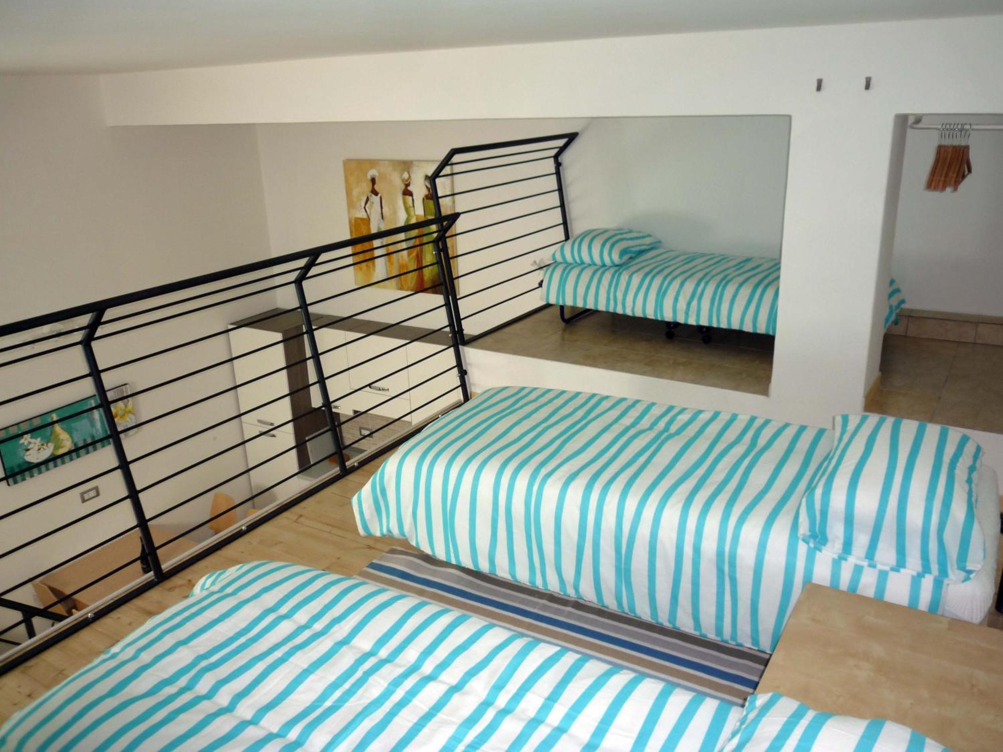 Loft 1, 2 E 3, A 150 M Dal Mare, Centro