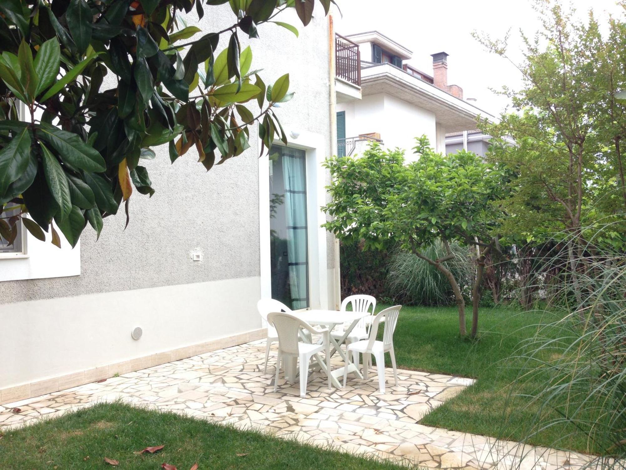 Loft 1, 2 E 3, A 150 M Dal Mare, Centro